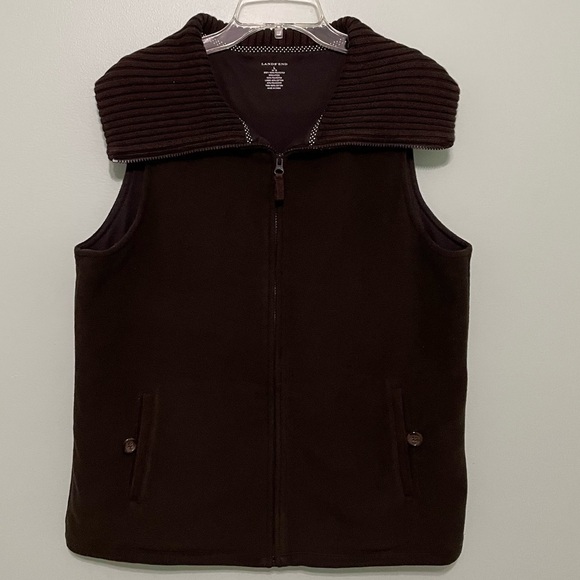 Lands’ End brown vest size large in great shape warm with sweater like collar - Picture 1 of 8